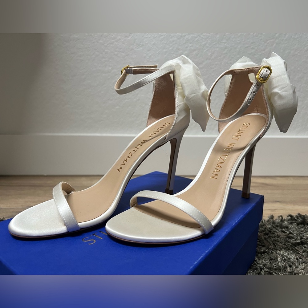Stuart Weitzman Nudistsong White Mesh Bow Heel